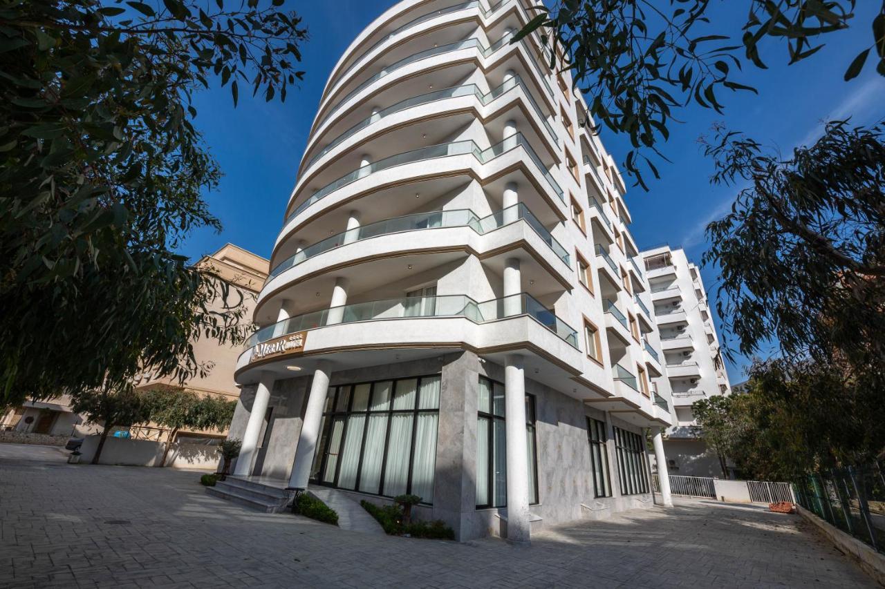 Merar Hotel Golem  Exterior foto