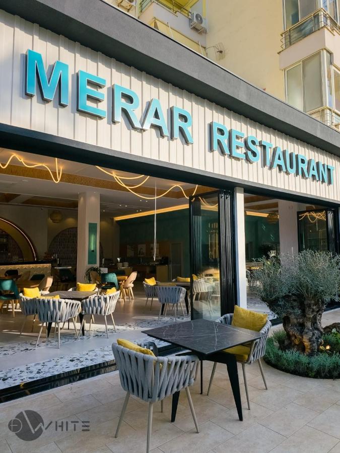 Merar Hotel Golem  Exterior foto